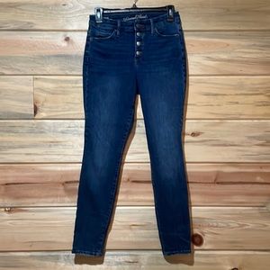 High rise skinny with button fly